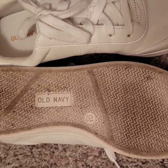 Old Navy White Casual Sneakers - Picture 3 of 3
